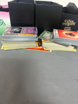 Pre-owned Over 1000 Pokemon Cards In Collectors Boxes - Image 5