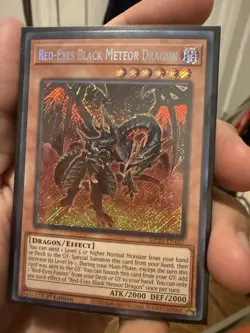 Yugioh! Red-Eyes Black Meteor Dragon MP24-EN107 Secret Rare Misprint 1st Ed - Image 1