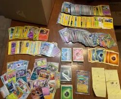 Pokemon card lot of 100+ cards Random see pics the cards in the pix are included - Image 1