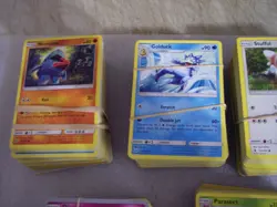 Large Lot of Mixed Pokemon cards Over 500 Cards - Image 2