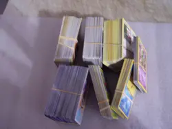 Large Lot of Mixed Pokemon cards Over 500 Cards - Image 4