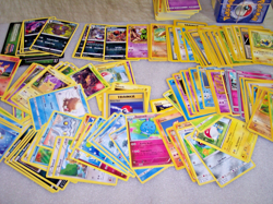 Large Lot of Mixed Pokemon cards Over 500 Cards - Image 5