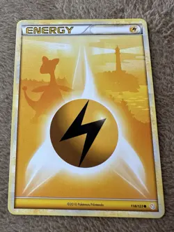 2010 Pokemon TCG HGSS Ampharos Lightning Energy Regular Non-holo 118/123 LP - Image 1