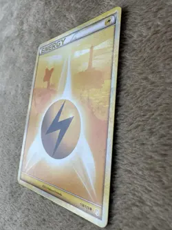 2010 Pokemon TCG HGSS Ampharos Lightning Energy Regular Non-holo 118/123 LP - Image 2