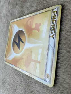 2010 Pokemon TCG HGSS Ampharos Lightning Energy Regular Non-holo 118/123 LP - Image 3