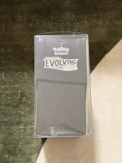 Pokemon TCG Evolving Skies Pokemon Center Exclusive ETB w/ Plastic Display Case - Image 2
