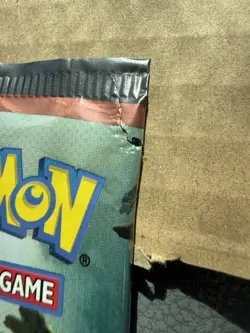 Pokemon EX Team Rocket Returns Booster Pack - SEALED! Small Tear ***SEE PICS*** - Image 3