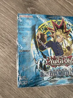 Konami Yu-Gi-Oh! TCG (25th Anniversary Edition) Legend of Blue Eyes White Dragon 83717860532 - Image 2