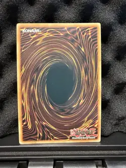 Yugioh Elemental HERO Shining Flare Wingman CT03-EN004 Limited Edition Secret Ra - Image 2