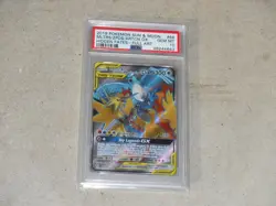 2019 POKEMON S & M MOLTRES ZAPDOS ARTICUNO GX HIDDEN FATES FA CARD #66 PSA 10 - Image 1
