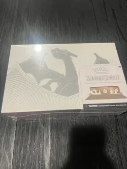 Pokemon TCG Sword and Shield Ultra Premium Collection Charizard Box 820650871115 - Image 2