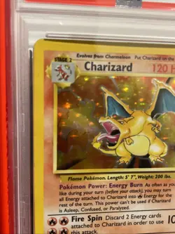 Pokemon TCG Charizard Holo Unlimited Rare Card 4/102 Wizards WOTC 1999 Base Set - Image 3