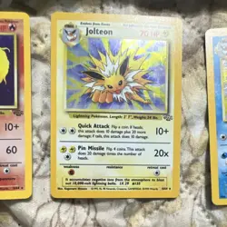 Nintendo Pokemon TCG Jungle Holo Card Lot 1999 - Flareon, Jolteon, Vaporeon - Image 3