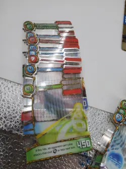 REDAKAI CONQUER THE KAIRU TRAIDING GAME 2011 Lot of 28 Mixed Cards + Holder Tin - Image 5