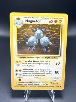 Pokemon Magneton 9/102 Base Set Unlimited Holo Rare - Image 2