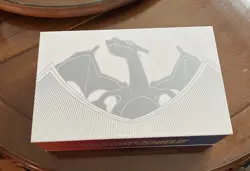 CHARIZARD UPC Pokemon TCG: Sword and Shield Ultra Premium EMPTY BOX Plus Items - Image 5