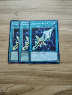 Yu-Gi-Oh! - Lightning Blade 3X - Full Playset - Image 1