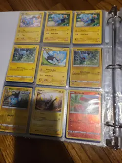Pokemon Cards. Binder Has Over 100 Cards Fast Shipping Usa Found In Auction - Image 4