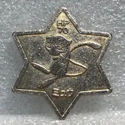 Pokemon Vintage Tomy Metal Battle Star Silver Coin Medal - Mew - #1058 - Image 1