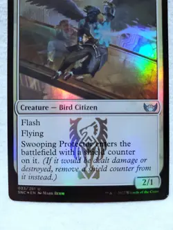 Swooping Protector 033/281 Foil Streets of New Capenna Magic: The Gathering - Image 2