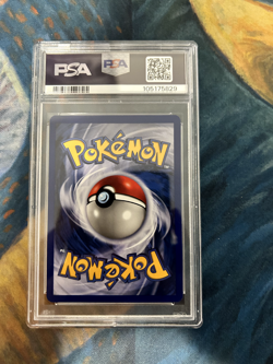 Pokemon TCG - Articuno 2/62 Holo Fossil WoTC PSA 8 - Image 2