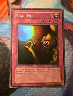 Yu-Gi-Oh! Trap Hole LOB-058 The Legend of Blue Eyes White Dragon Unlimited - Image 1