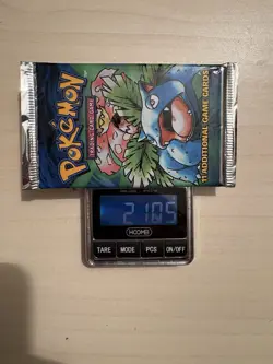 Pokemon Base Set Unlimited Booster Pack Venusaur Heavy English - Image 1