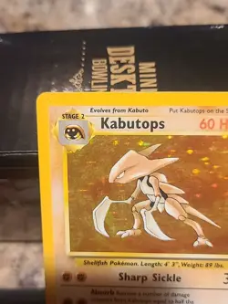 Pokemon TCG Kabutops Fossil 9/62 Holo Unlimited Holo Rare - Image 2