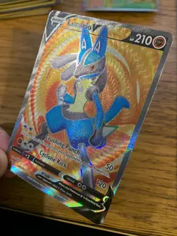 NM! Lucario V SWSH213 Sword & Shield Full Art Black Star Promo Pokemon Card! - Image 4