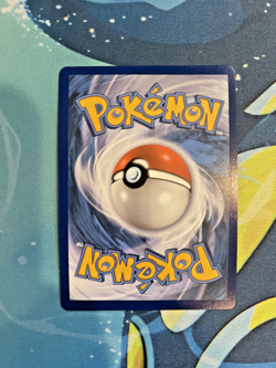 Pokemon Pikachu V - 043/185 - Ultra Rare NM-Mint Vivid Voltage - Image 2