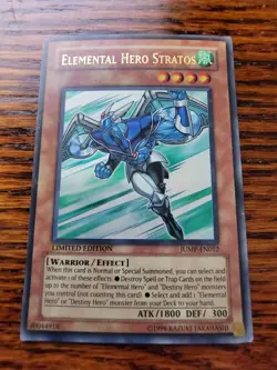 MP! - Yu-Gi-Oh! Ultra Rare Elemental Hero Stratos JUMP-EN012 - Image 1