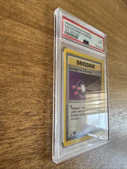 Carte Pokemon FR Set De Base Ed 1 Dresseur Sauvegarde D’energie 81/102 Psa 9 - Image 2