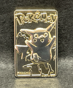 1999 Nintendo Pokemon Pikachu #25 Gold Tone Or Plated Card - Image 1