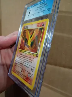 CGC 7 Moltres Pokemon Fossil Unlimited Holo 12/62 - Image 3
