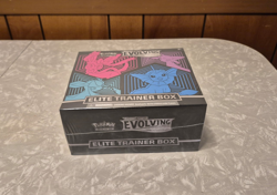 Pokemon TCG Sword and Shield Evolving Skies Elite Trainer Box ETB Sealed - Image 4