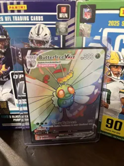 Pokemon TCG Butterfree VMAX Rainbow Rare 190/189 Darkness Ablaze Holo NM - Image 2