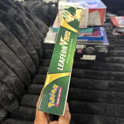 Pokemon TCG Leafeon VStar Special Collection Box (Factory Sealed) - Image 4