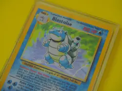 Pokemon TCG Blastoise 2/102 Base Set Holo - Image 2