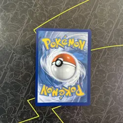2021 POKEMON FUSION STRIKE GOLD FIRE ENERGY 284/264 SECRET RARE - Image 2