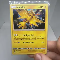 Pokemon Card Zapdos 24/68 Holo Rare Hidden Fates 2019 NM-Mint - Image 1