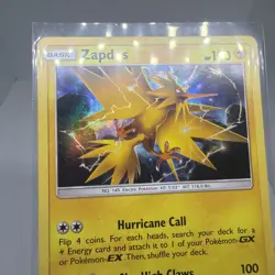 Pokemon Card Zapdos 24/68 Holo Rare Hidden Fates 2019 NM-Mint - Image 4