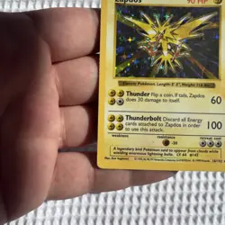 Pokemon TCG Zapdos Base Set Holo Shadowless Rare Card 16/102 DMG Condition - Image 4