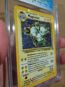 CGC 7 Magneton Pokemon Fossil Unlimited Holo 11/62 - Image 2