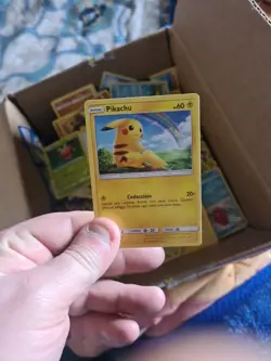 lotto carte Pokemon Comuni al Kg(3kg)Da Destino Sfuggente A Spada E Scudo Miste - Image 2