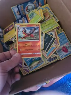 lotto carte Pokemon Comuni al Kg(3kg)Da Destino Sfuggente A Spada E Scudo Miste - Image 5