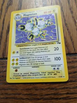 1999 Pokemon Magneton Fossil Holo 11/62 - Image 4