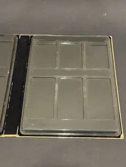 YuGiOh! TCG Master Collection Volume 1 Binder - Empty, no Cards! See photos! - Image 5