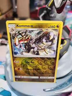 Kommo-o 77/111 Reverse Holo Rare Crimson Invasion Pokemon 2017 - Image 1