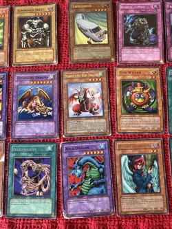 Lot #8⃣ Yugioh Yu-Gi-Oh TCG Massive Card Collection Set Old Rare Vintage 1996 - Image 3