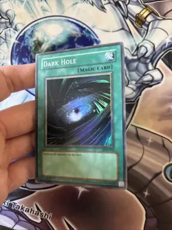 (58) Yu-Gi-Oh! - Dark Hole - LOB-052 - Super Rare Unlimited MP - Image 2